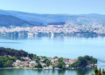 ioannina-and-lake-pamvotis