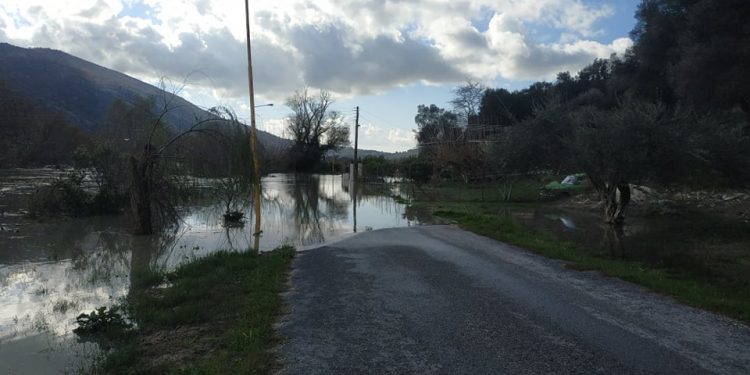 Δεκάδες προβλήματα από την κακοκαιρία