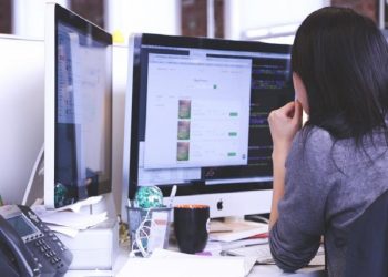 Άδεια Ειδικού Σκοπού: Νομοθετική ρύθμιση για εργαζόμενους γονείς που το παιδί τους νοσεί με κορωνοϊό