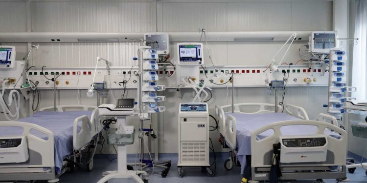 Άρτα: Βγαίνει από την εντατική ο 16χρονος, γεννάει η μητέρα του μέσα στη μέρα