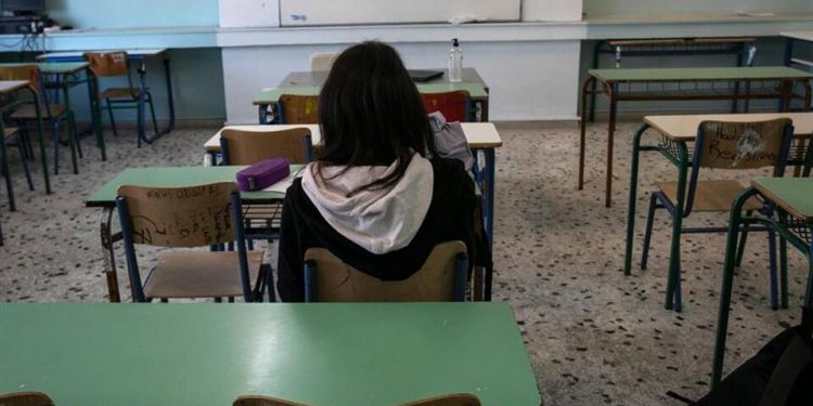 ΕΟΔΥ: Αναλυτικές οδηγίες για σχολεία σε περίπτωση θετικού κρούσματος