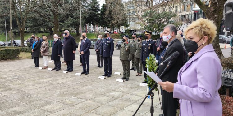 “Ελευθέρια 2022”: Η κατάθεση στεφάνων στο Ηρώο Μπιζανομάχων
