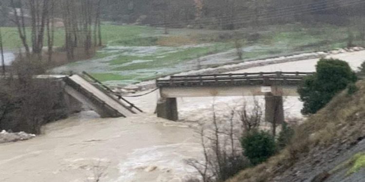 Καχριμάνης: Γιατί έπεσε η γέφυρα Τριανταφύλλου
