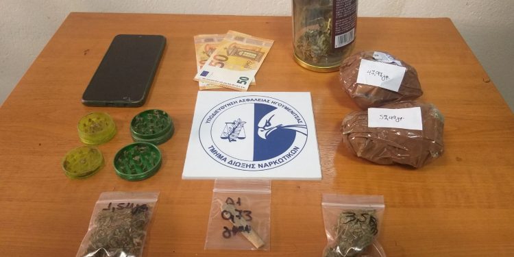 Συνελήφθη για κατοχή και διακίνηση ναρκωτικών στην Ηγουμενίτσα