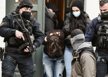 Προφυλακίστηκαν η μητέρα και ο σύντροφός της για τη δολοφονία του 7χρονου