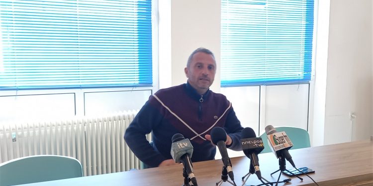 Μεταξάς:  “Φαβορί ο Άρης”