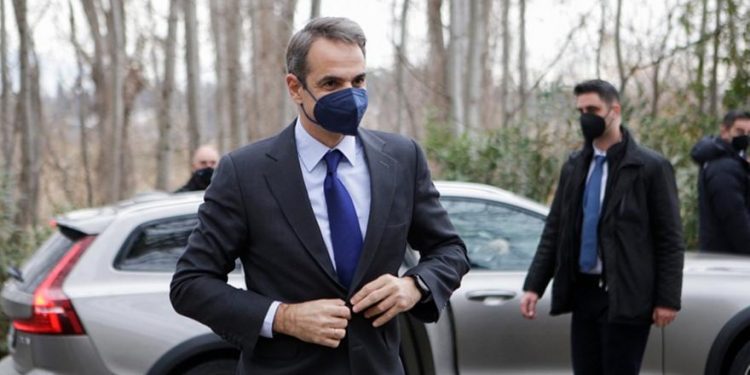 Σύσκεψη υπό τον Μητσοτάκη για τη βία στον αθλητισμό τη Δευτέρα