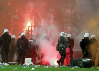 Οπαδική βία: Tα 5 μέτρα που ανακοίνωσε η κυβέρνηση – Έρχεται ν/σ