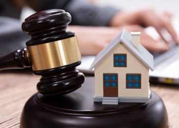 “Παγώνουν” πλειστηριασμοί ευάλωτων δανειοληπτών