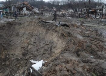 oukrania-omadikos-tafos