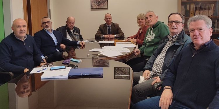 κατσακιωρησ