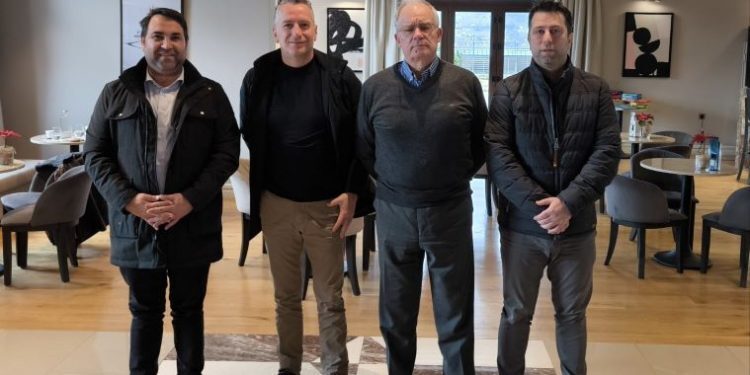 τασουλασ-εαυι