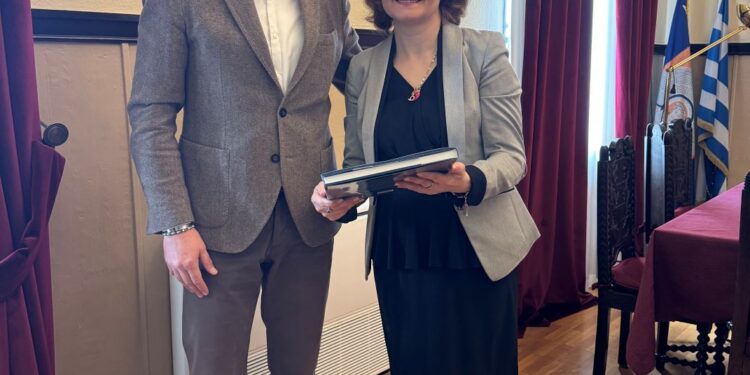 Συνάντηση του δημάρχου Ιωαννίνων με την Γενική Πρόξενο της Αλβανίας στα Ιωάννινα