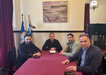 ΣΥΝΑΝΤΗΣΗ ΜΕ ΙΝΔΟ ΚΙΝΗΜΑΤΟΓΡΑΦΙΣΤΗ