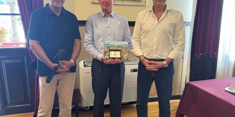 ΒΕΛΓΟΣ ΠΡΕΣΒΗΣ