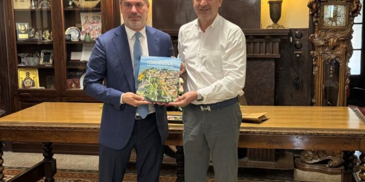 ΔΗΜΑΡΧΟΣ ΑΥΛΩΝΑ