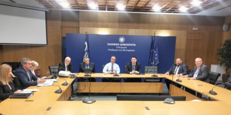 Άνευ ειδήσεων από το Υποδομών