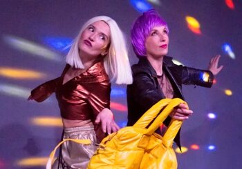 Τελευταίες παραστάσεις το Σαββατοκύριακο για την «Κουκούλα»