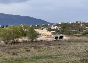 Επίχωμα χωρίς λύση…