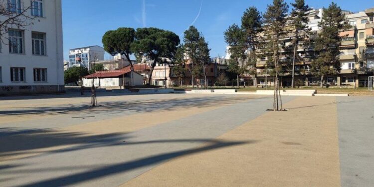 Υπογραφές για «Ανοιχτές Σχολικές Αυλές»