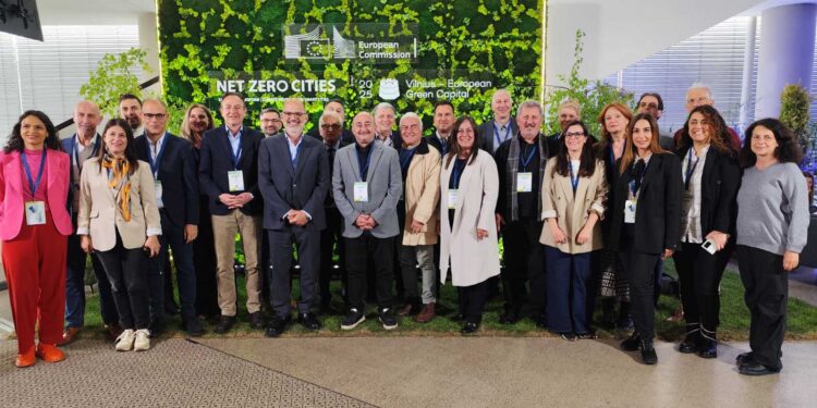 Στήριξη από Ε.Ε. και κράτη για δράσεις ζητούν οι 100 κλιματικά ουδέτερες πόλεις