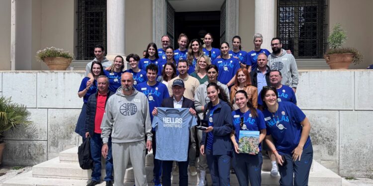 Μπέγκας και Καχριμάνης υποδέχτηκαν την Εθνική Μπάσκετ Γυναικών
