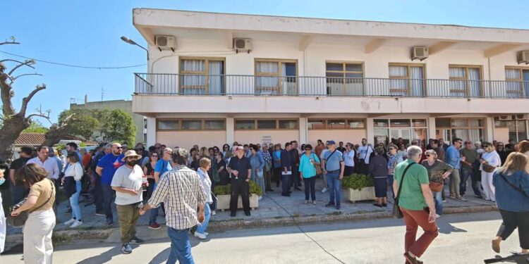 Στη βουλή τα προβλήματα του Νοσοκομείου Πρέβεζας από τον Κ. Μπάρκα και κινητοποίηση του Συλλόγου Εργαζομένων