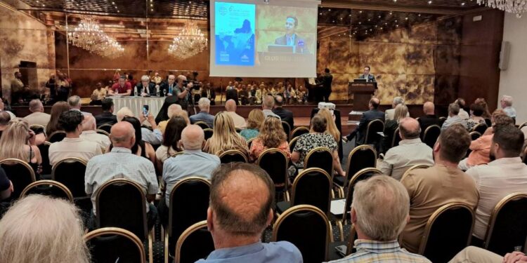 Επιχειρηματικότητα, τουρισμός, εξωστρέφεια και σύνδεση της ομογένειας με την Ήπειρο στο 6ο Συνέδριο του Παγκόσμιου Συμβουλίου Ηπειρωτών Εξωτερικού