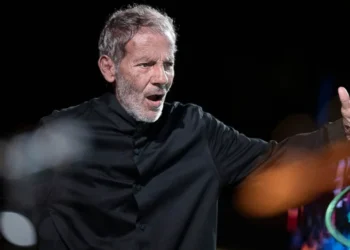 Ο Σταύρος Ξαρχάκος το Σάββατο  στο  θέατρο Δωδώνης