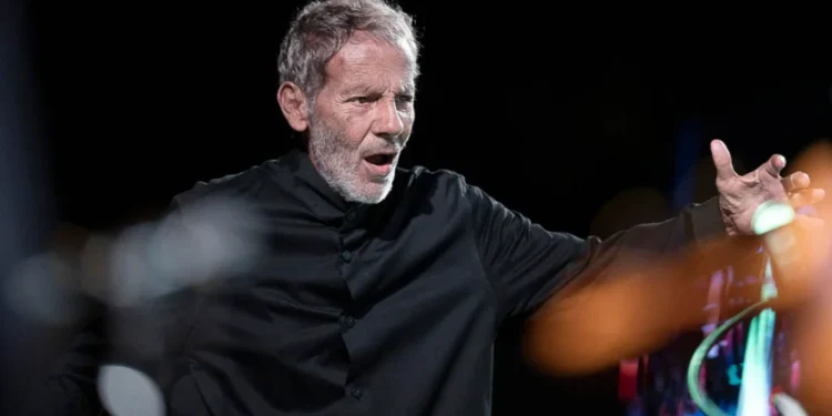 Ο Σταύρος Ξαρχάκος το Σάββατο στο θέατρο Δωδώνης