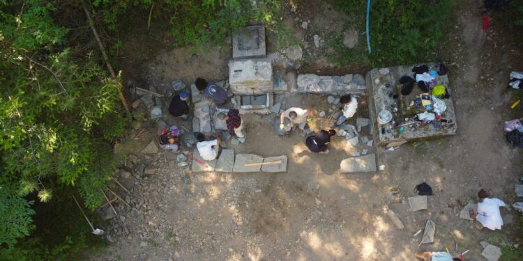 Το “Μπουλούκι” παρουσιάζει οικολογικές διαδρομές και αποκατάσταση κρηνών στα Μαστοροχώρια