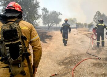 Να αναγνωριστεί ως ανθυγιεινό το επάγγελμα του Πυροσβέστη ζητούν με ερώτηση βουλευτές του ΣΥΡΙΖΑ