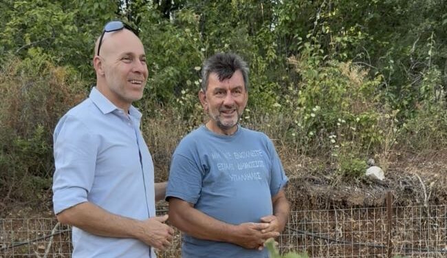 Επίσκεψη Γ. Αμυρά: Από δασωμένος αγρός, έγινε αμπέλι 5 στρεμμάτων από το νόμιμο ιδιοκτήτη στην Καρίτσα