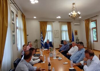 “Επί τάπητος” η συνεργασία Δήμων-Αποκεντρωμένης