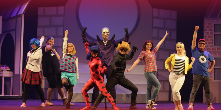 «MIRACULOUS: Ιστορίες των Ladybug & Cat Noir»