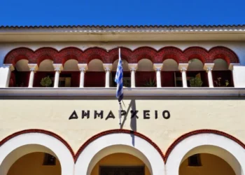 Λογοδοσία με τραπεζοκαθίσματα, πολιτισμό, πάρκο Πυρσινέλλα,  επιχορηγήσεις στις Τ.Κ., ογκώδη και νερό