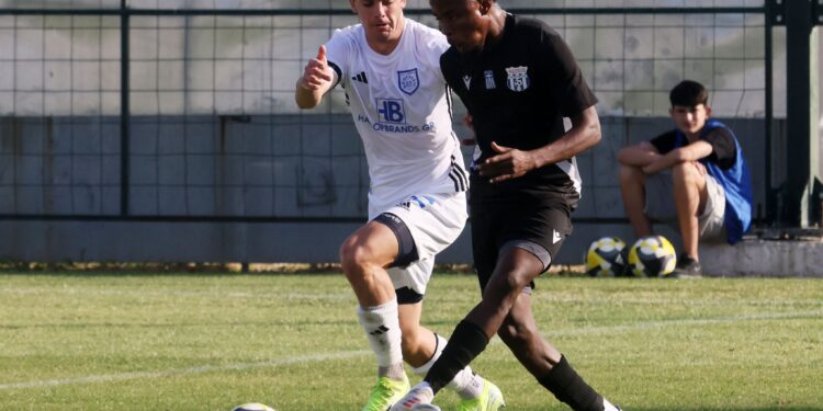 Ο ΠΑΣ δεν πρέπει να παρασυρθεί από το βαρύ του όνομα