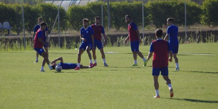 Παίρνει και Μπουλάρι, Λάτσι, Τετώρο ο ΠΑΣ