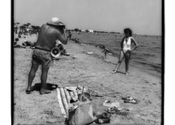 “Στην Παραλία”,  έκθεση του Γιώργου Δεπόλλα στο Photometria 2025