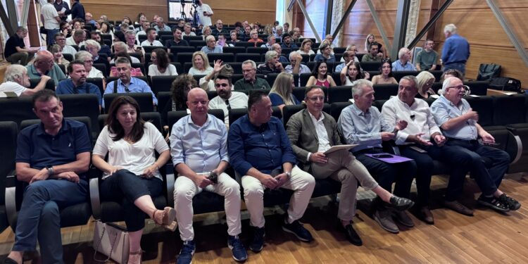 Επικρατέστερη η ήπια παρέμβαση