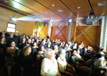 Θριαμβευτική αυλαία και ραντεβού τον Σεπτέμβριο του 2026