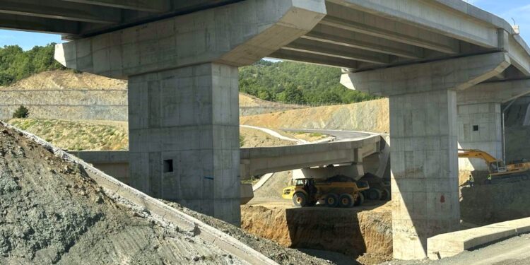 Περιμένει τον υπουργό για έργα