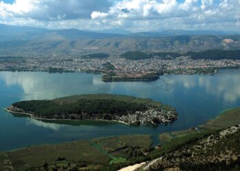 Σε…λιμνάζοντα ύδατα η έγκριση, για να έρθει το Π.Δ.