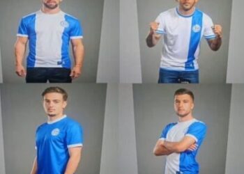 Φωτογραφήθηκαν με τις 59 ρετρό φανέλες οι ποδοσφαιριστές του ΠΑΣ