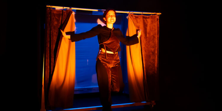 “Αφηγήτρια ταινιών” του Ερνάν Ριβέρα Λετελιέρ στη ΣΚΗΝΗ 125