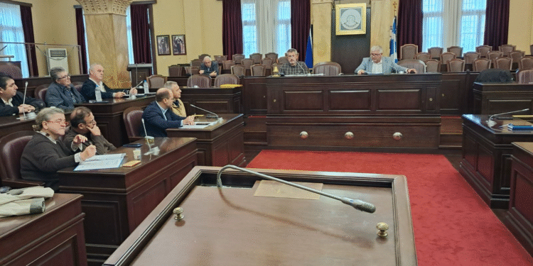 Ο ΦοΔΣΑ “άδειασε” πρόεδρο και ΥΠΕΝ για τα σκουπίδια της Ν. Κέρκυρας στη Βλαχέρνα