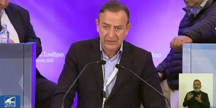 “Η κυβέρνηση απαξιώνει συνειδητά την Τοπική Αυτοδιοίκηση”