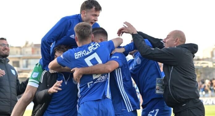 Νίκη και αποθέωση στο φινάλε!