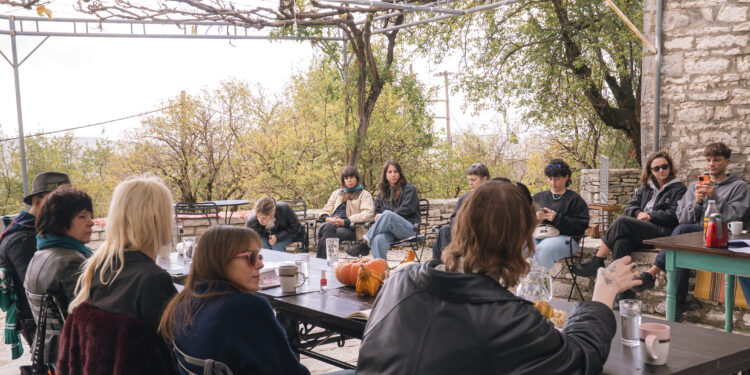Με επιτυχία το πρώτο διεθνές πολυθεματικό φεστιβάλ ποίησης ΣΟΛΟΙΚΙΣΜΟΣ