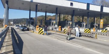 Από τα μπλόκα στα διόδια ο αγώνας των αγροτών